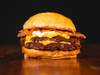 Bacon Cheeseburger Doble con papas