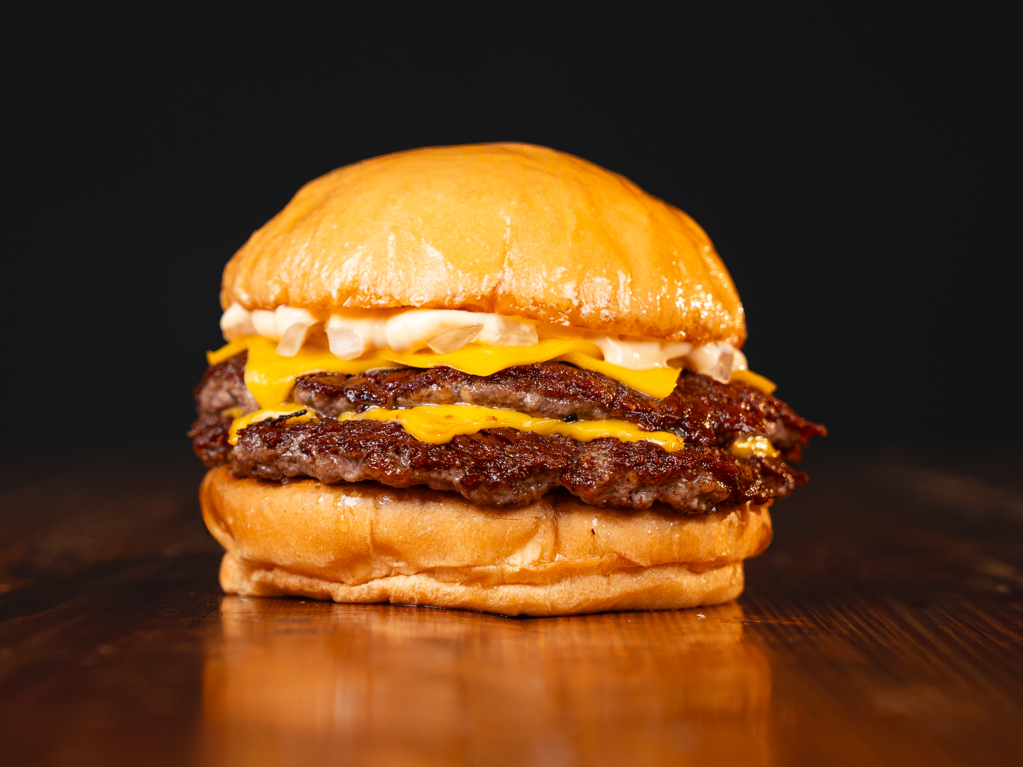 Cheeseburger Doble con papas