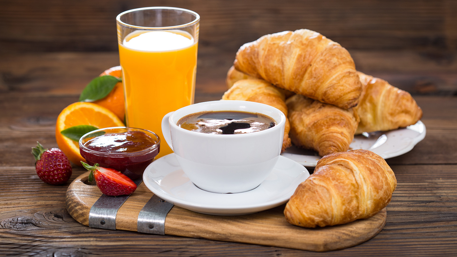 DESAYUNOS Y MERIENDAS