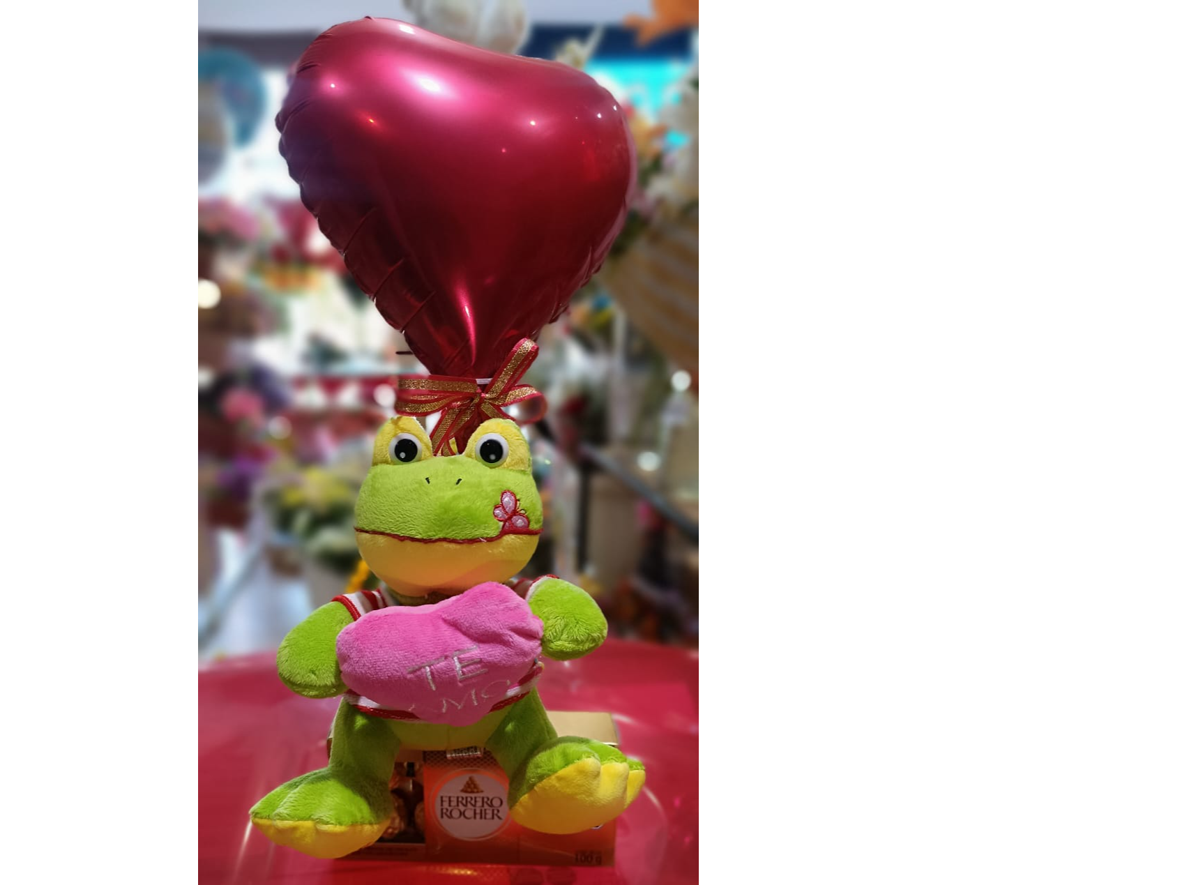 Peluche TE AMO, con Ferrero Rocher, globo metalizado y moño!