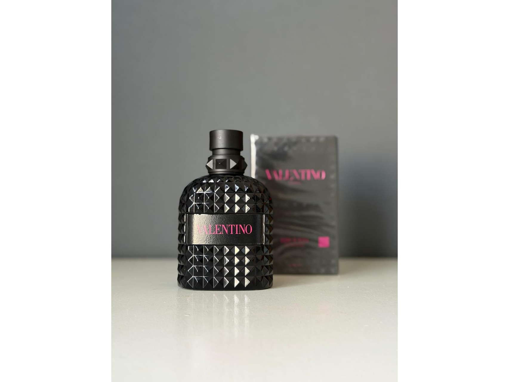 Valentino Born in Roma Intensse (Hombre)