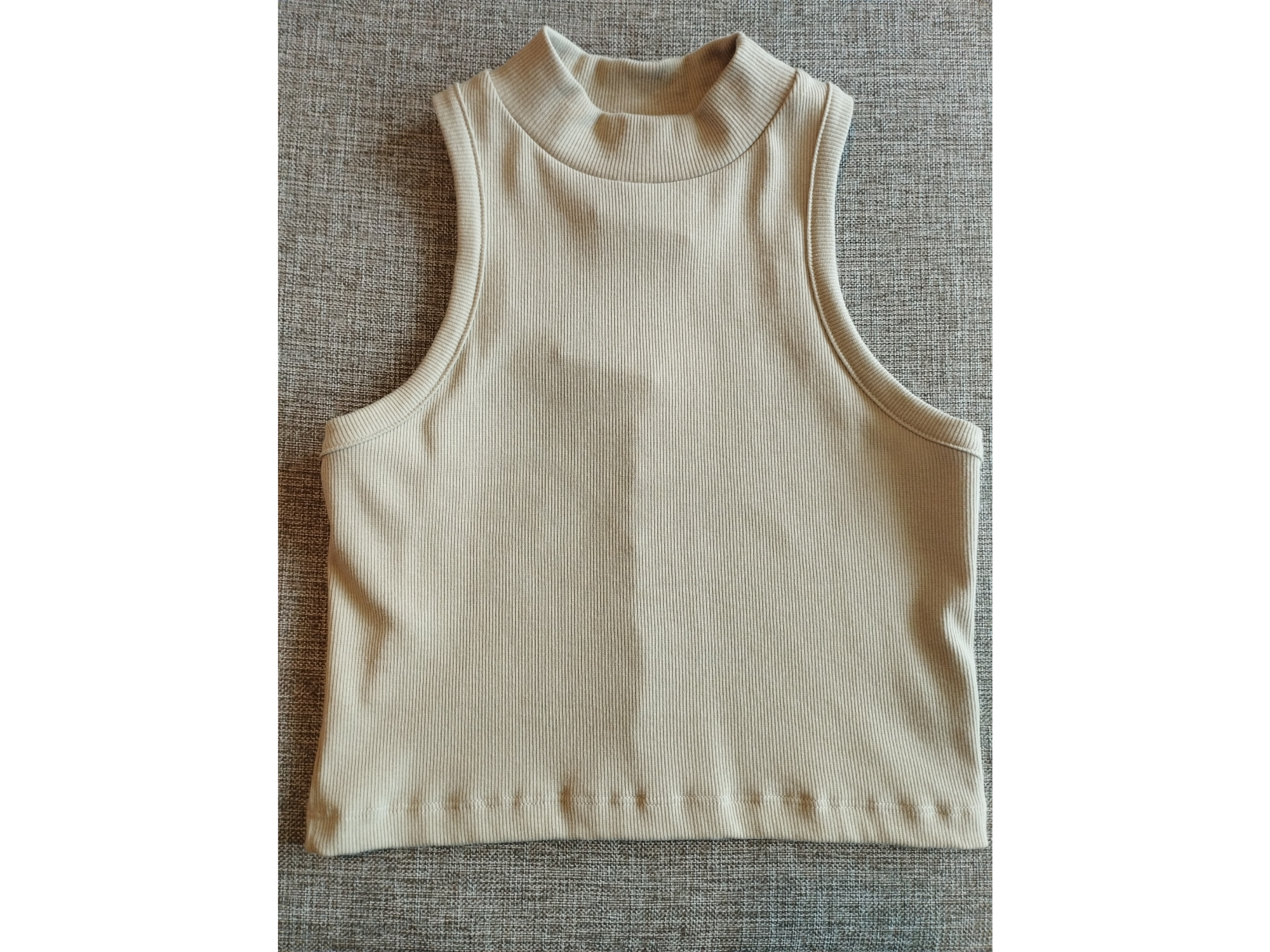 Top Morley con cuello crudo