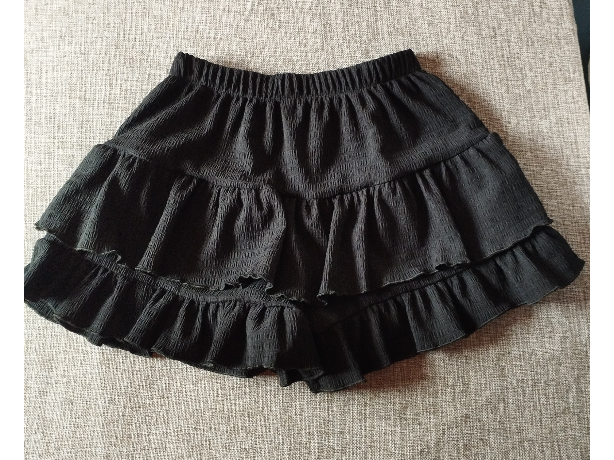 Short pollera volados