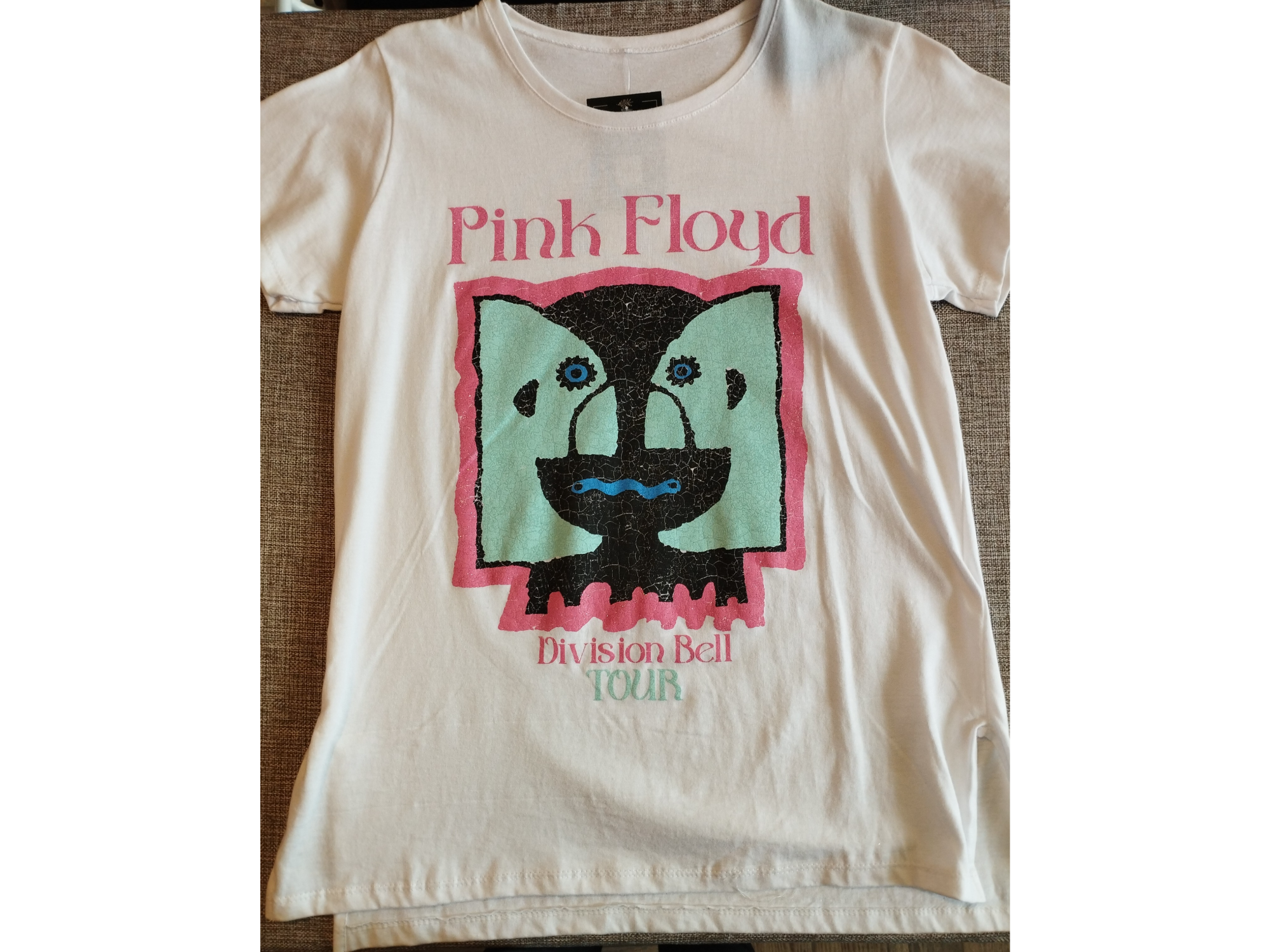 Remera blanca pink floyd