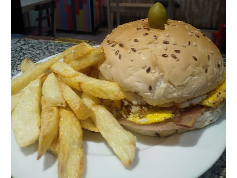 Hamburguesa completa c/ papas