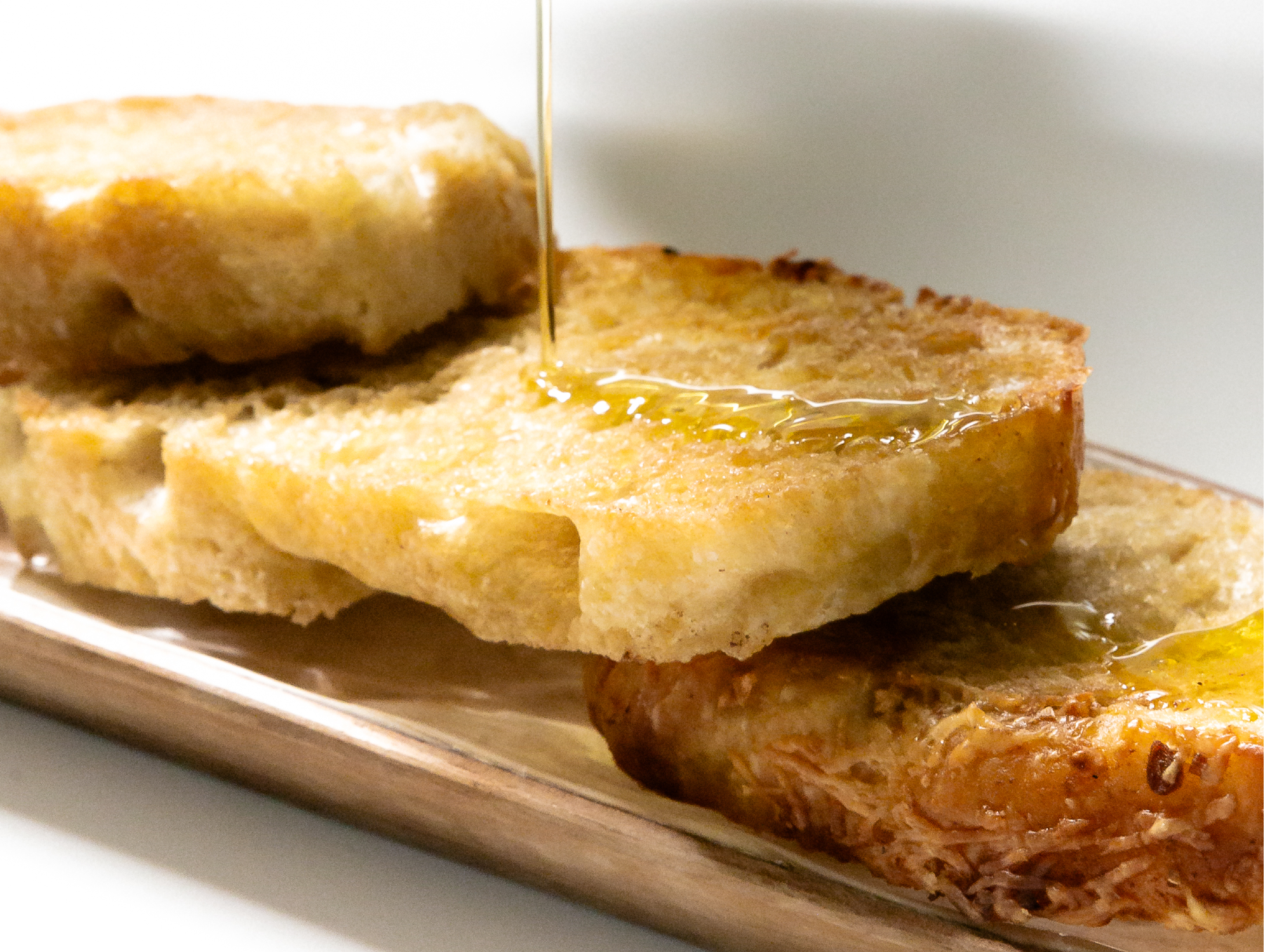 Focaccia de pesto y tomate
