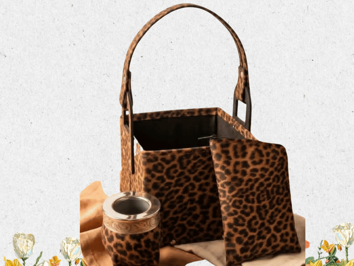 SET animal Print