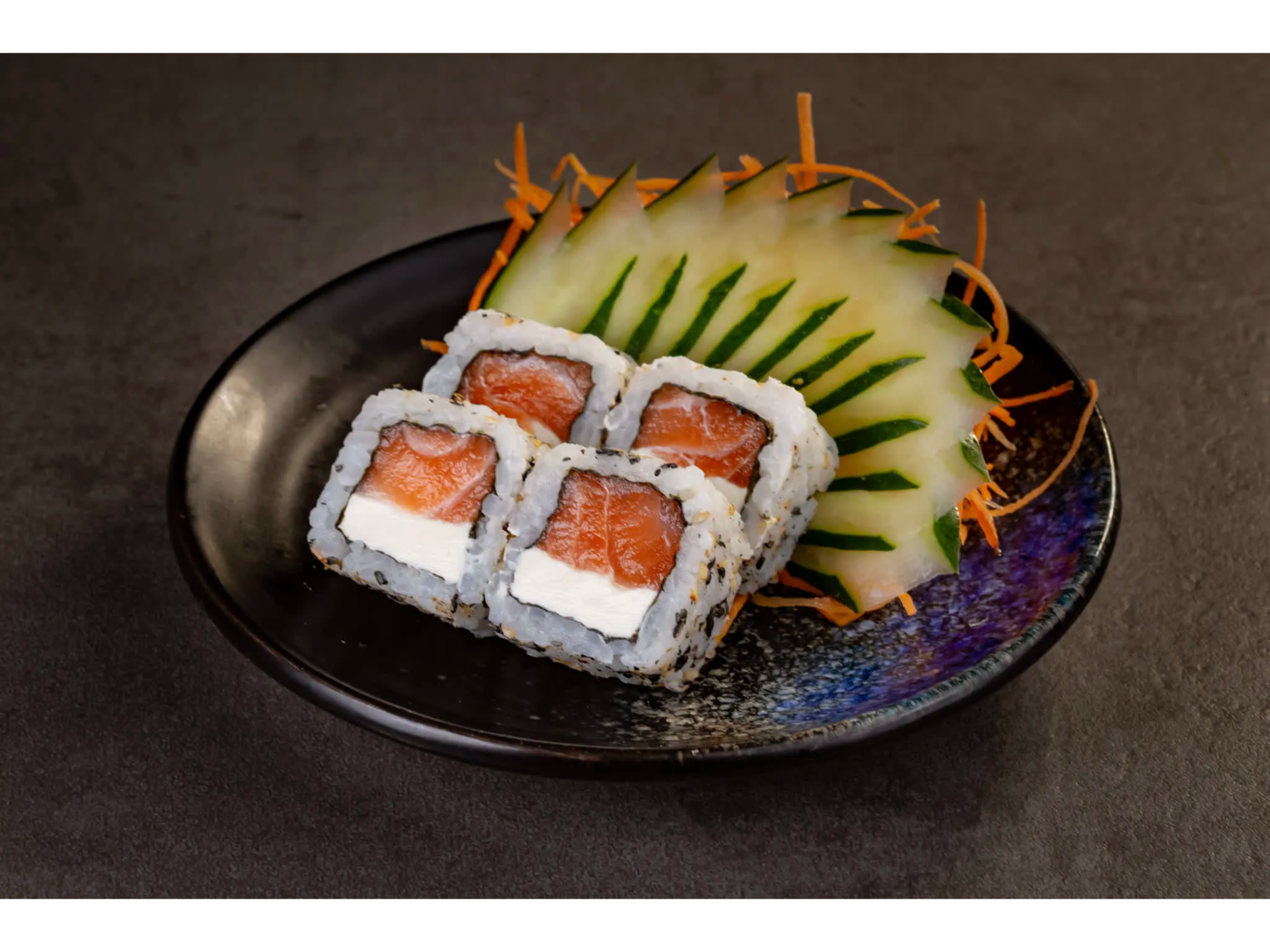 Uramaki salmon 10 piezas de izu japanese