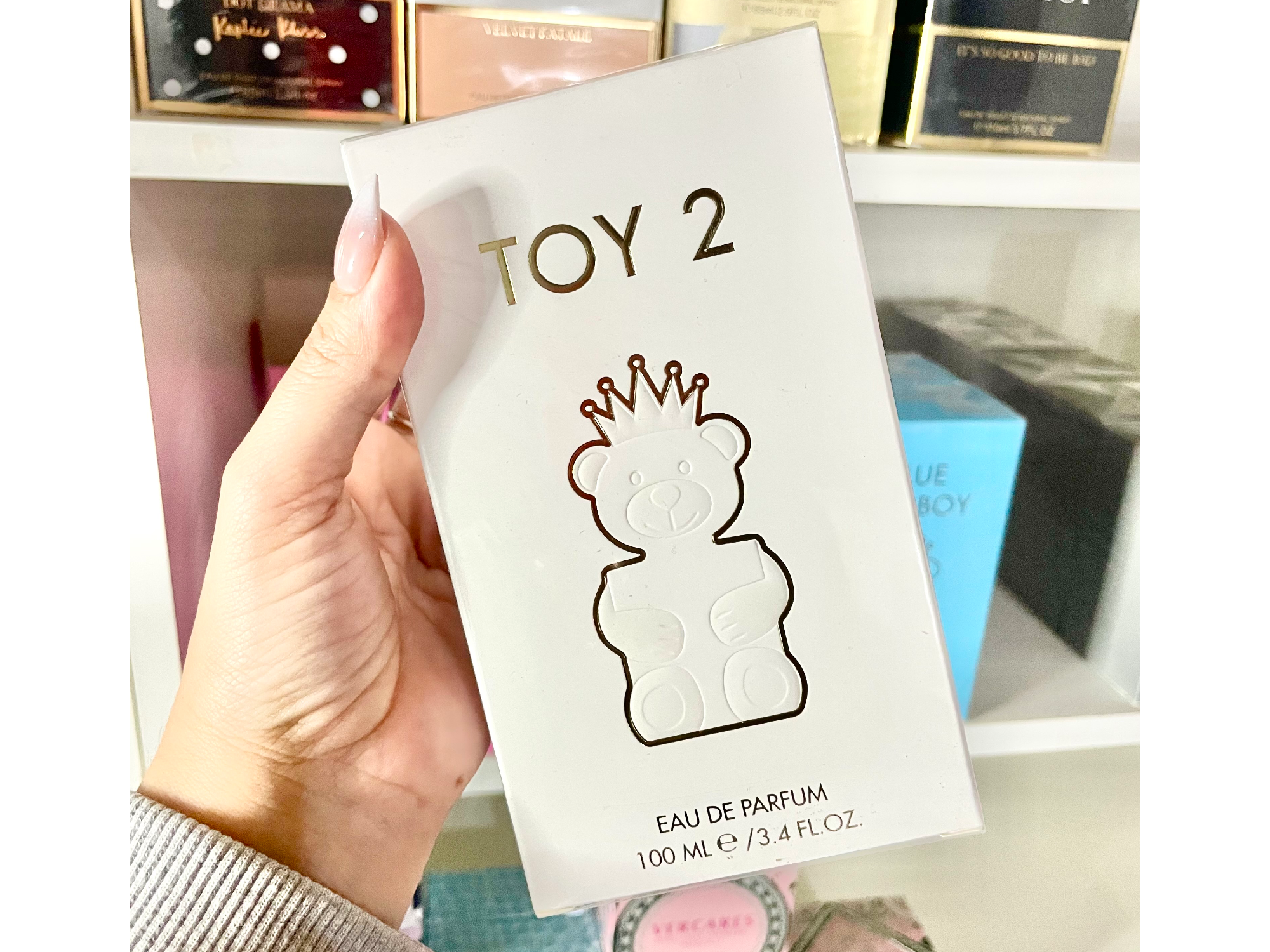 TOY 2 (FEM) AA