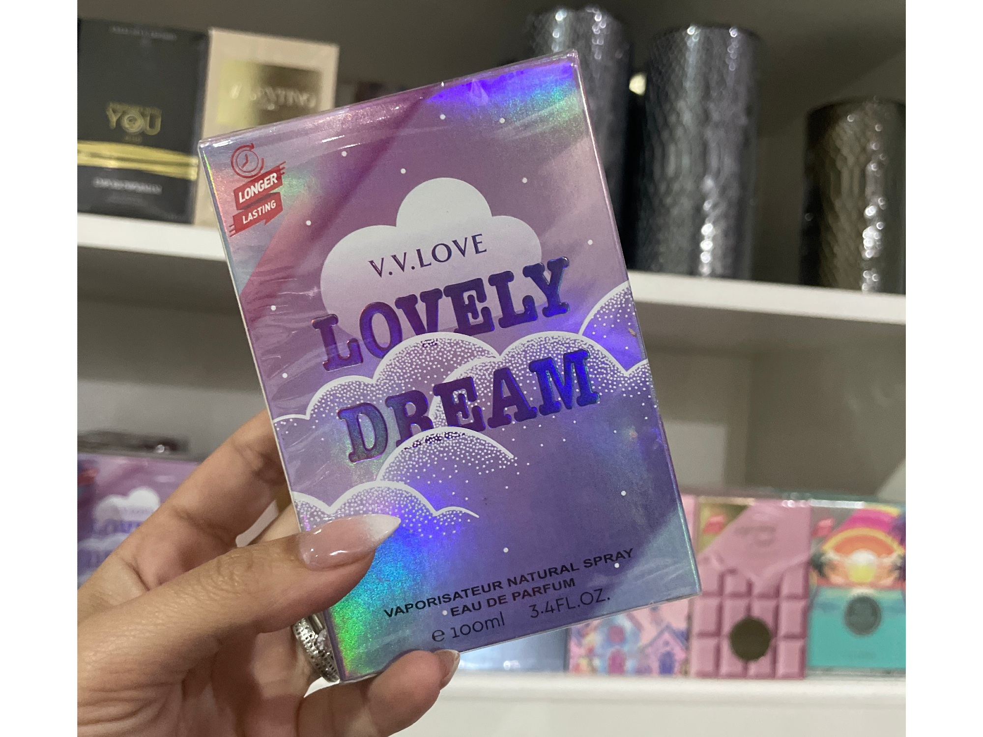 LOVELY DREAM (ARIANA)