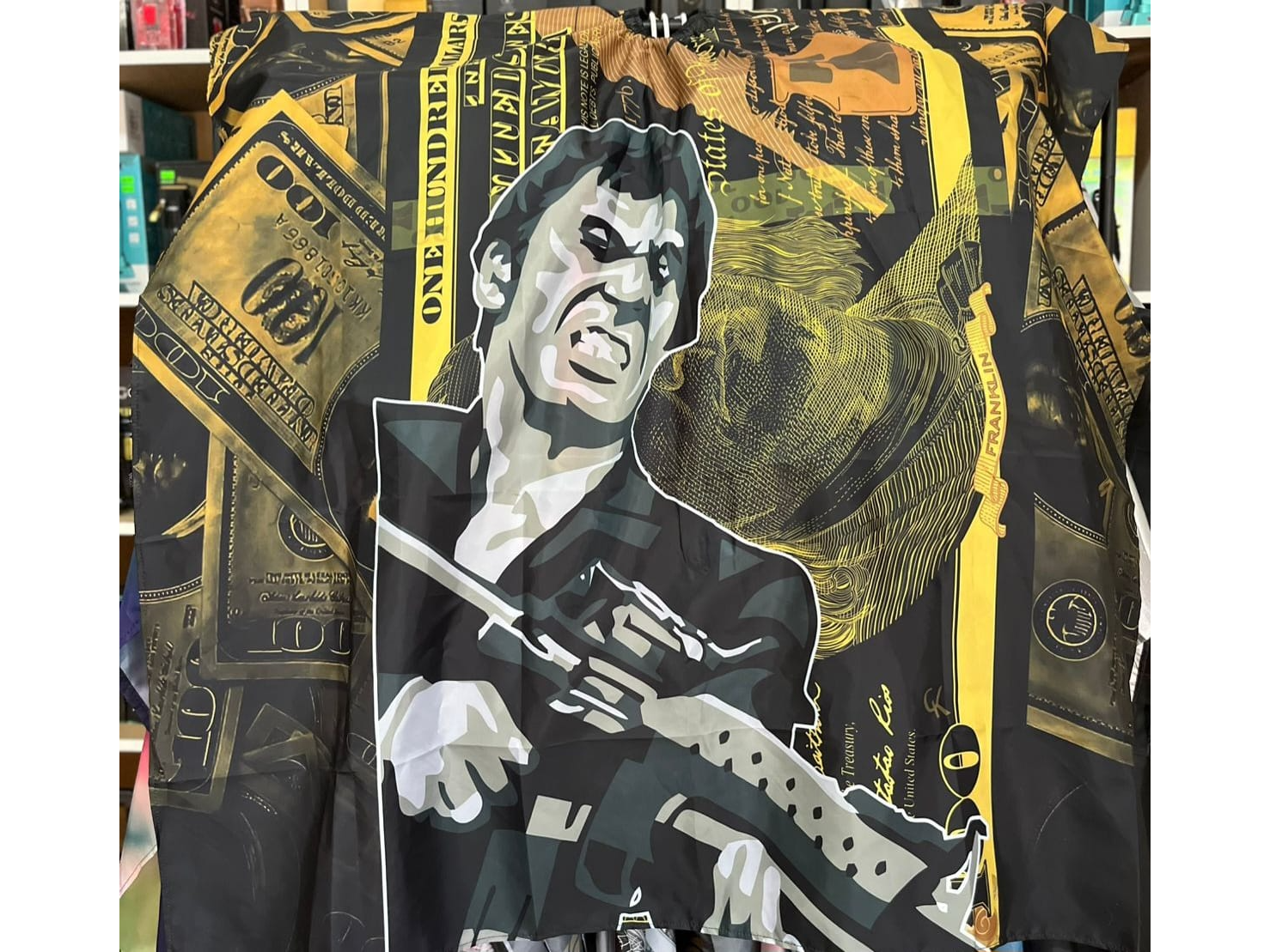 C1002- CAPA SIRE FULL ESTAMPADA C/ CUELLO SILVER C/ ELASTICO Y GANCHO PERSONAJES