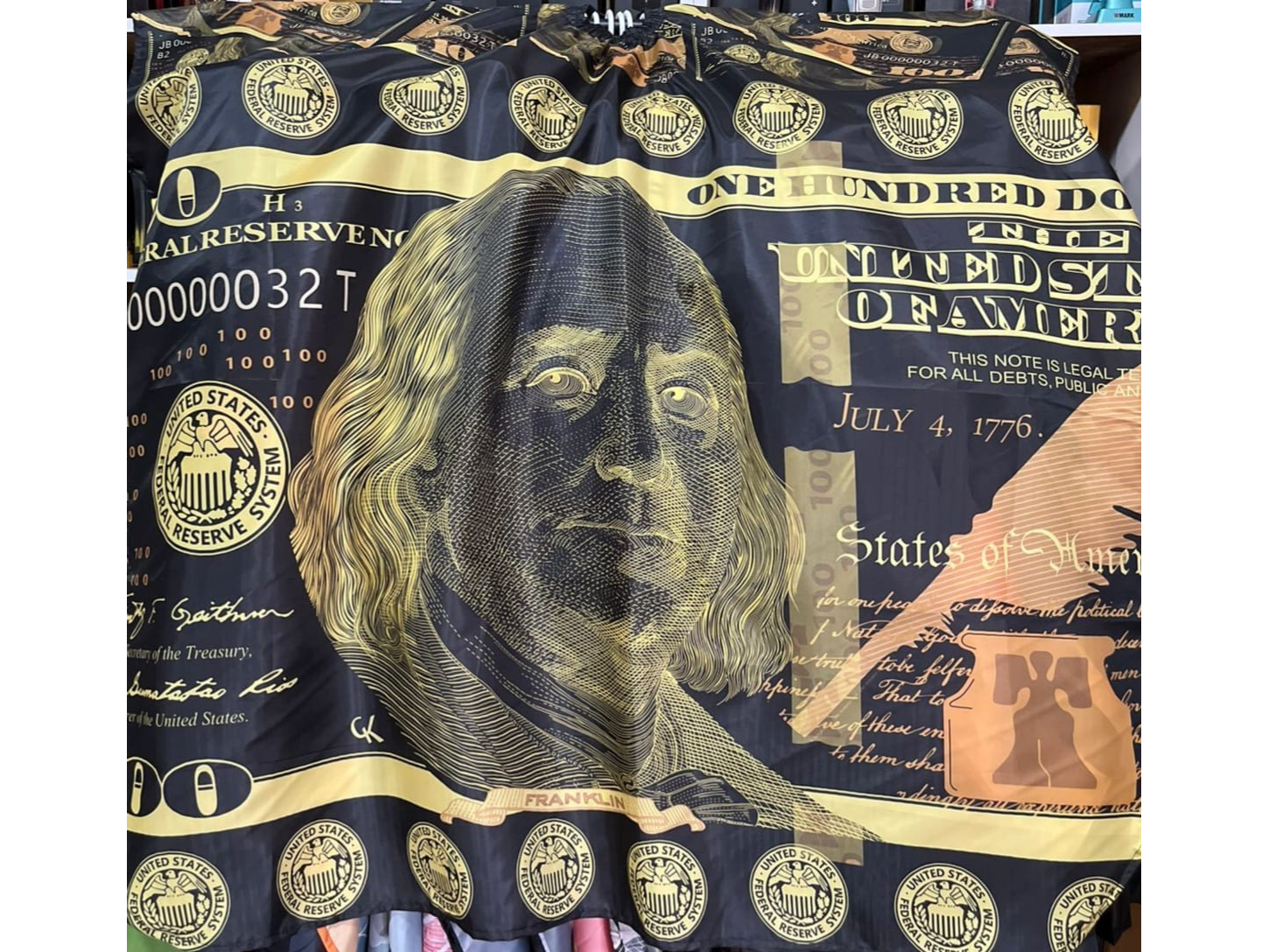 C1002- CAPA SIRE FULL ESTAMPADA C/ CUELLO SILVER C/ ELASTICO Y GANCHO