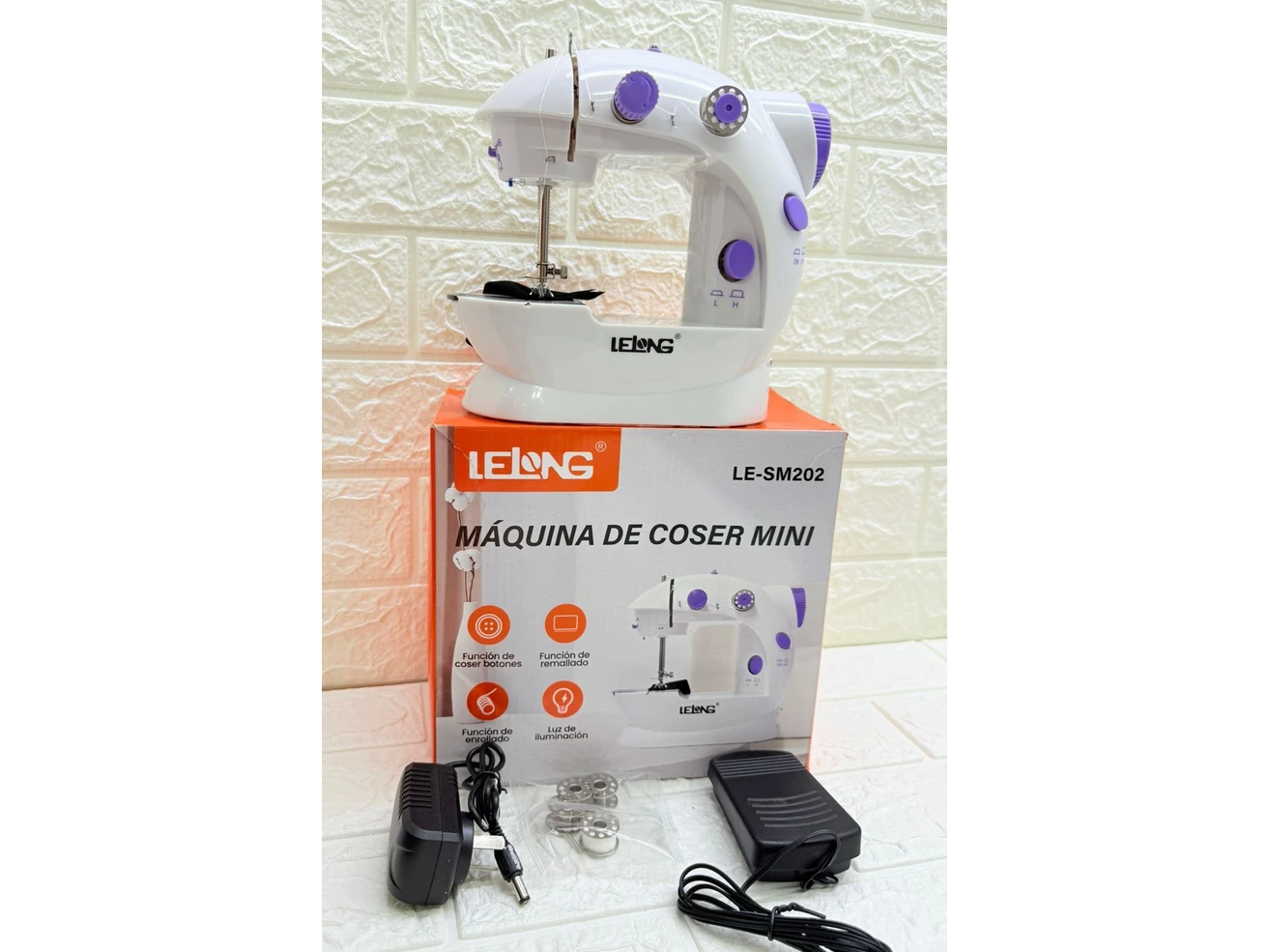 Mini MAQUINA DE COSER LELONG