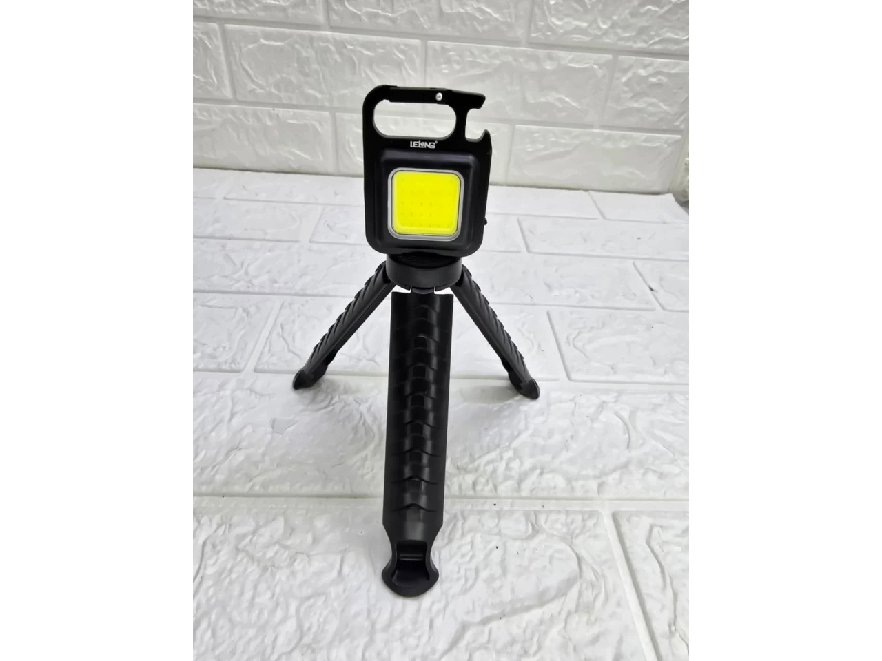 LUZ COB RECARGABLE DE TRABAJO C/ TRIPODE - LELONG - LE-LT0004