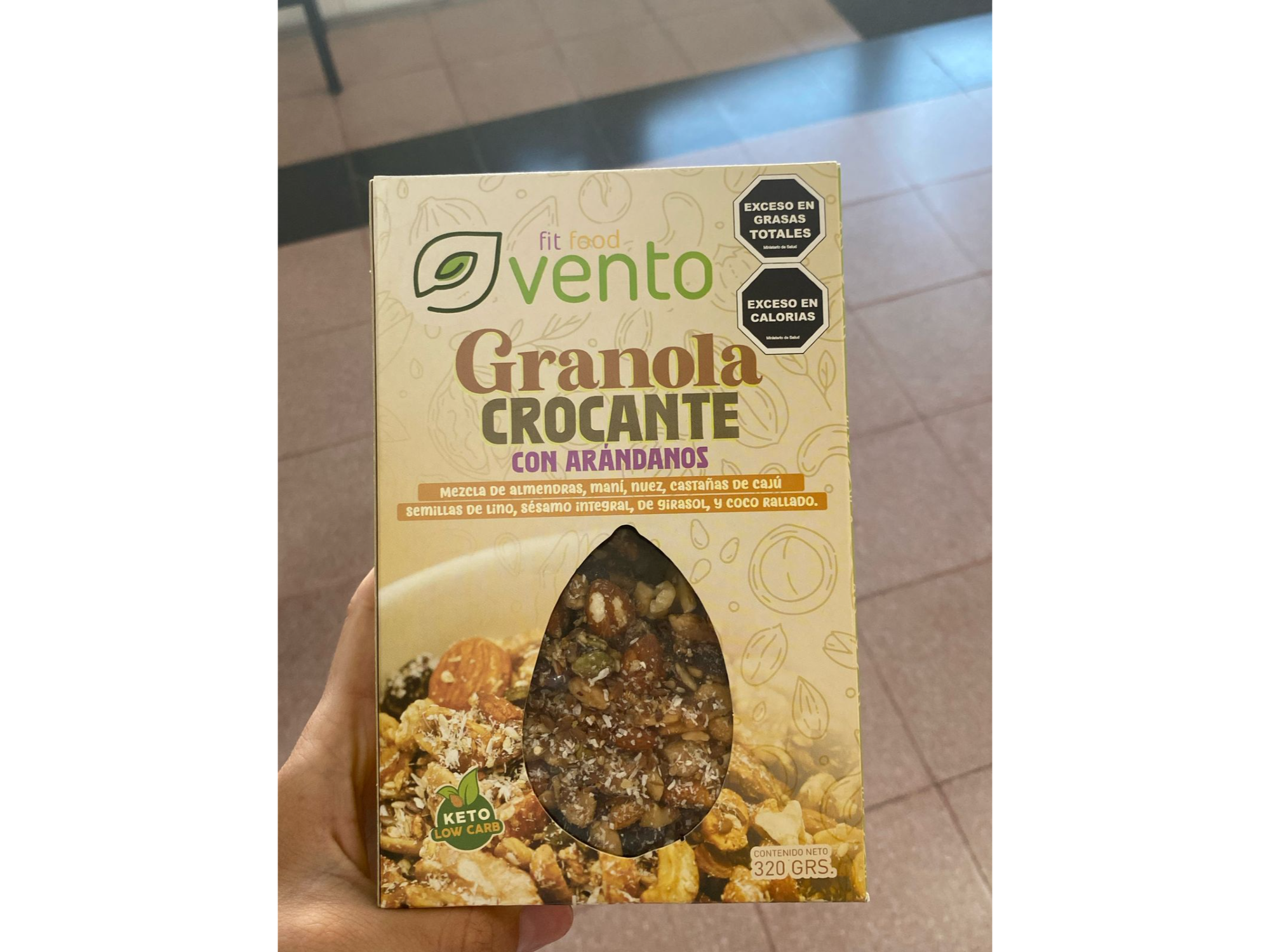 GRANOLA KETO CON ARANDANOS