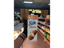 LECHE DE ALMENDRAS "SILK" XLT