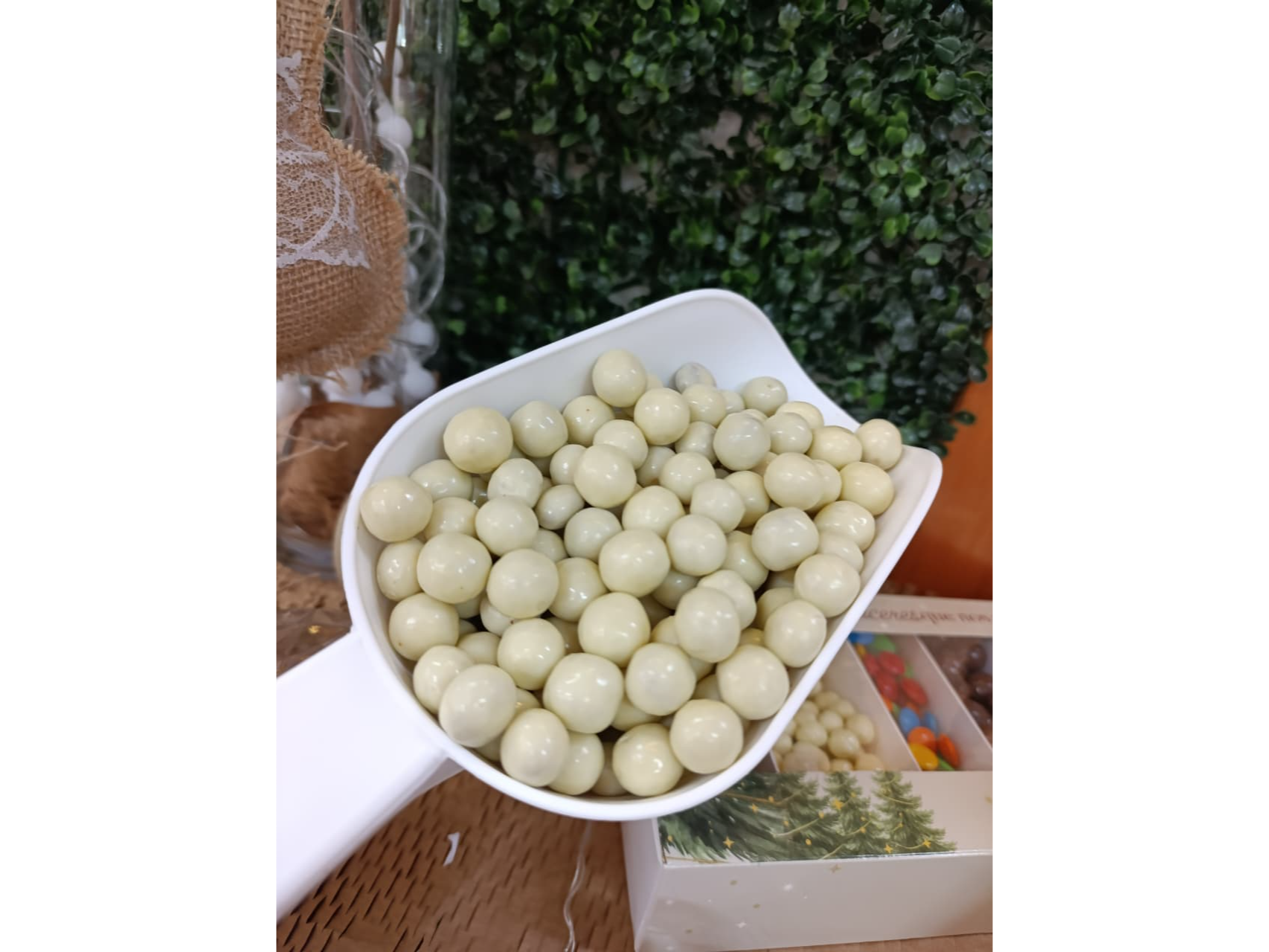 CONFITE DE CEREAL BAÑADO EN CHOCOLATE BLANCO