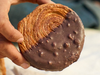 Cromboloni relleno de nutella