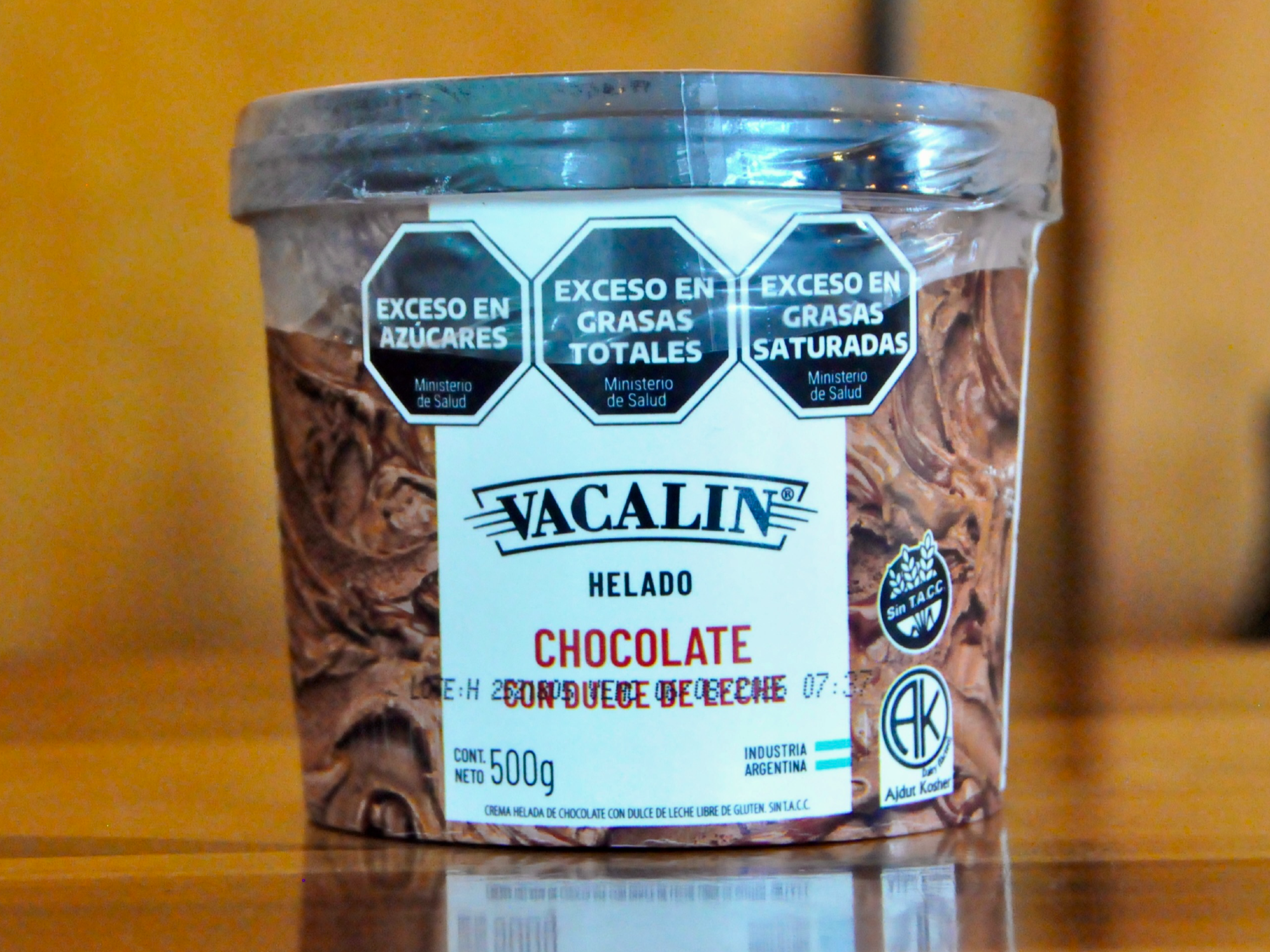 Helado de chocolate con dulce de leche