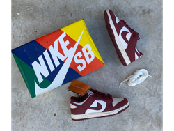 NIKE DUNK LOW (bordo)