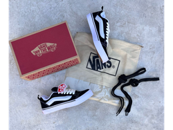 VANS KNU