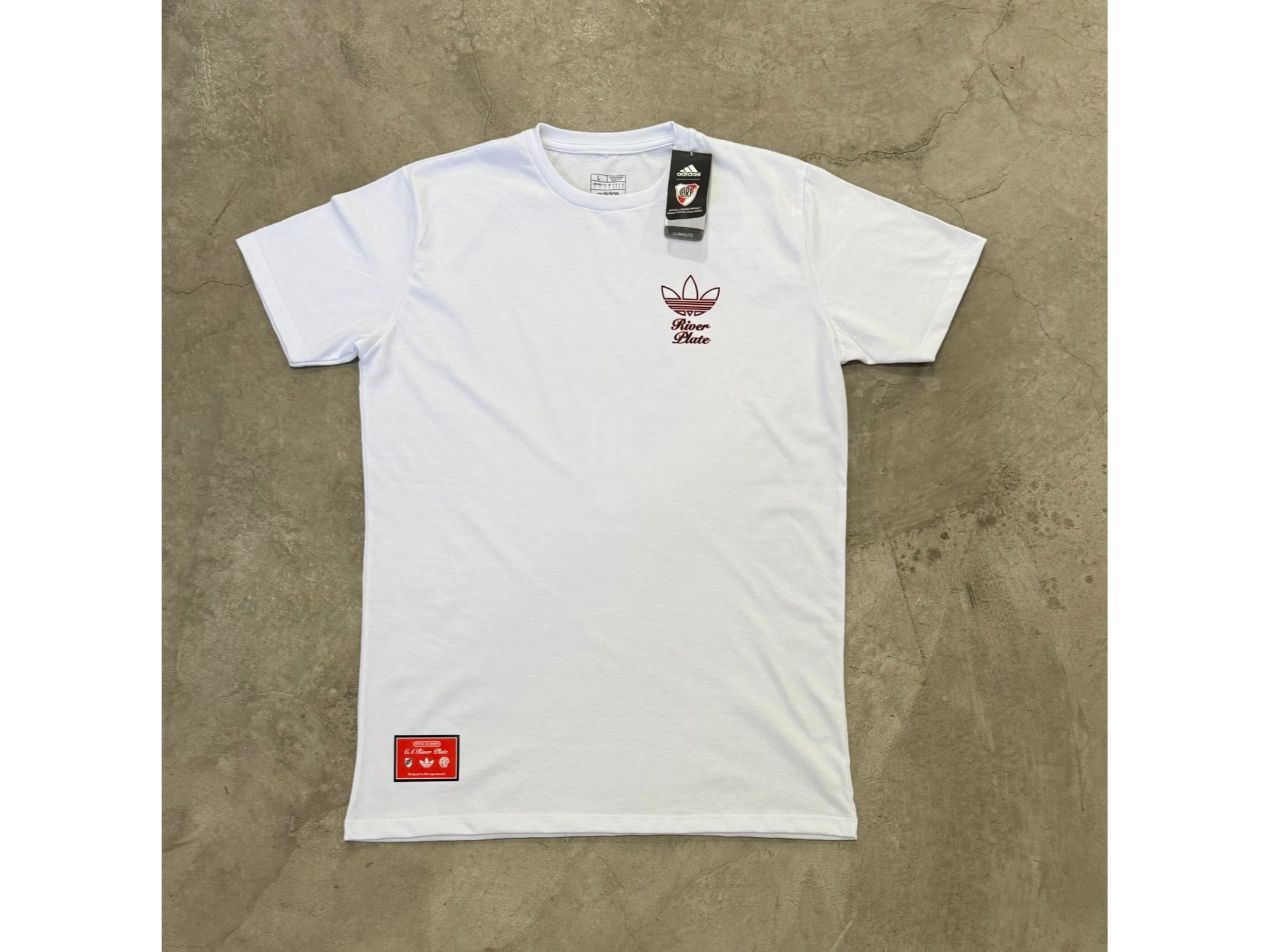 REMERA RIVER GRAPHIC TERRACE ICONS 2026