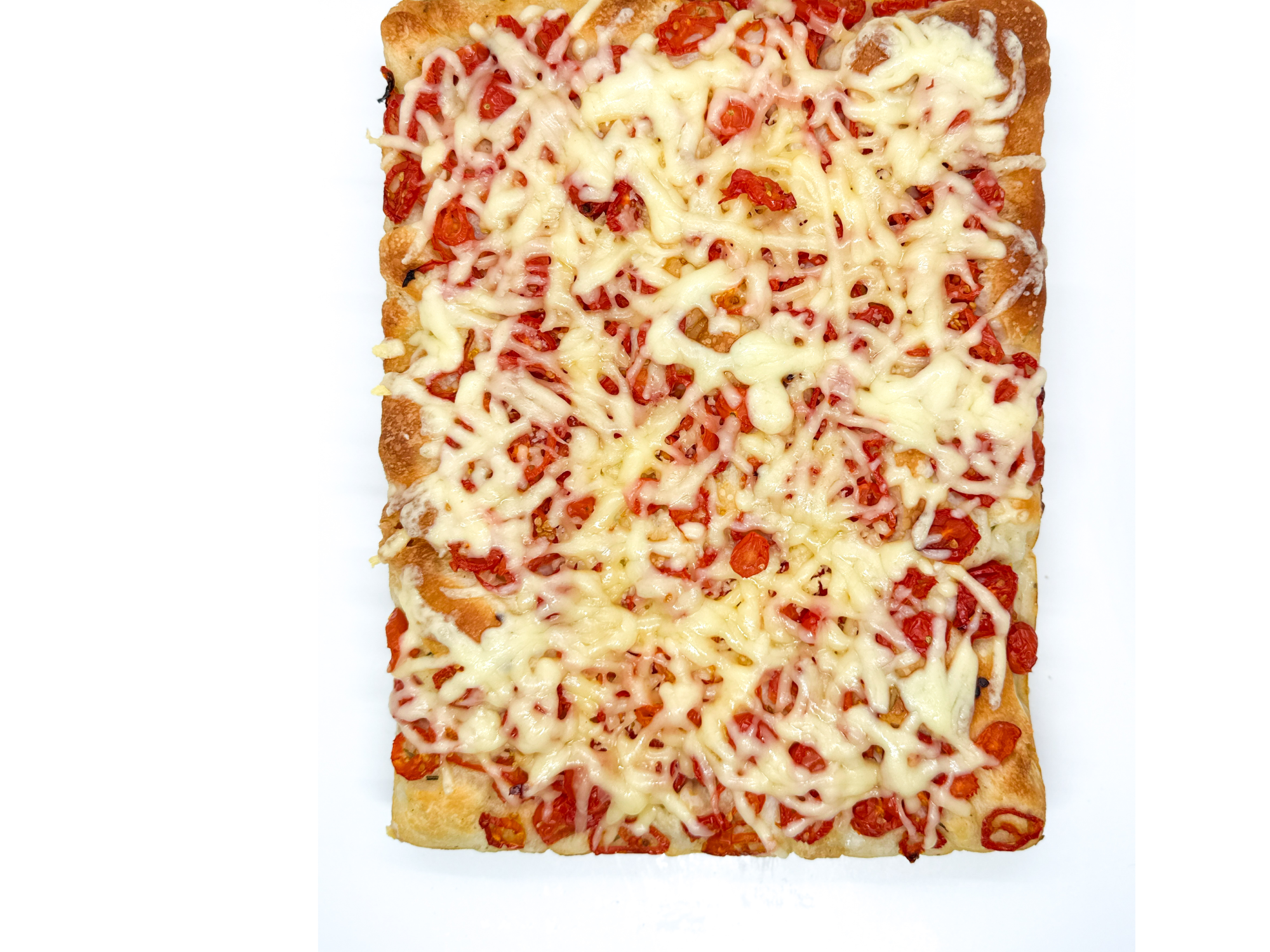 Focaccia entera de tomates cherry y queso duro