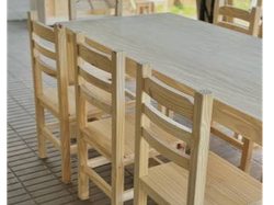 MESA MACISA DE PINO CON SILLAS 3 FAJAS