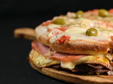 1/2 Pizza Lomo