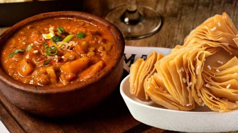 LOCRO Y EMPANADAS