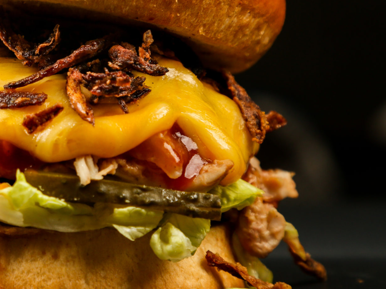 BIG HG (homenaje a la bigmc pero  bien llenadora)