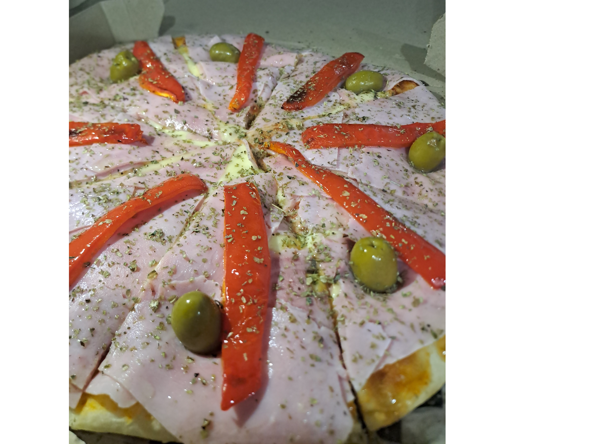 1/2 Muzzarella con jamón y morrón