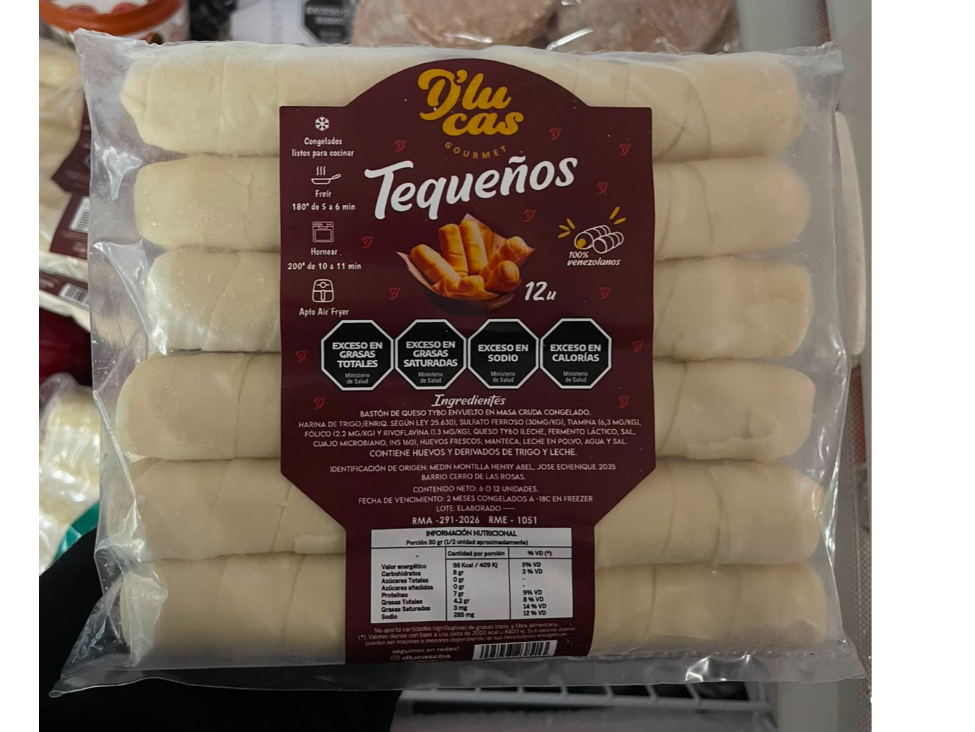 TEQUEÑOS D LUCAS