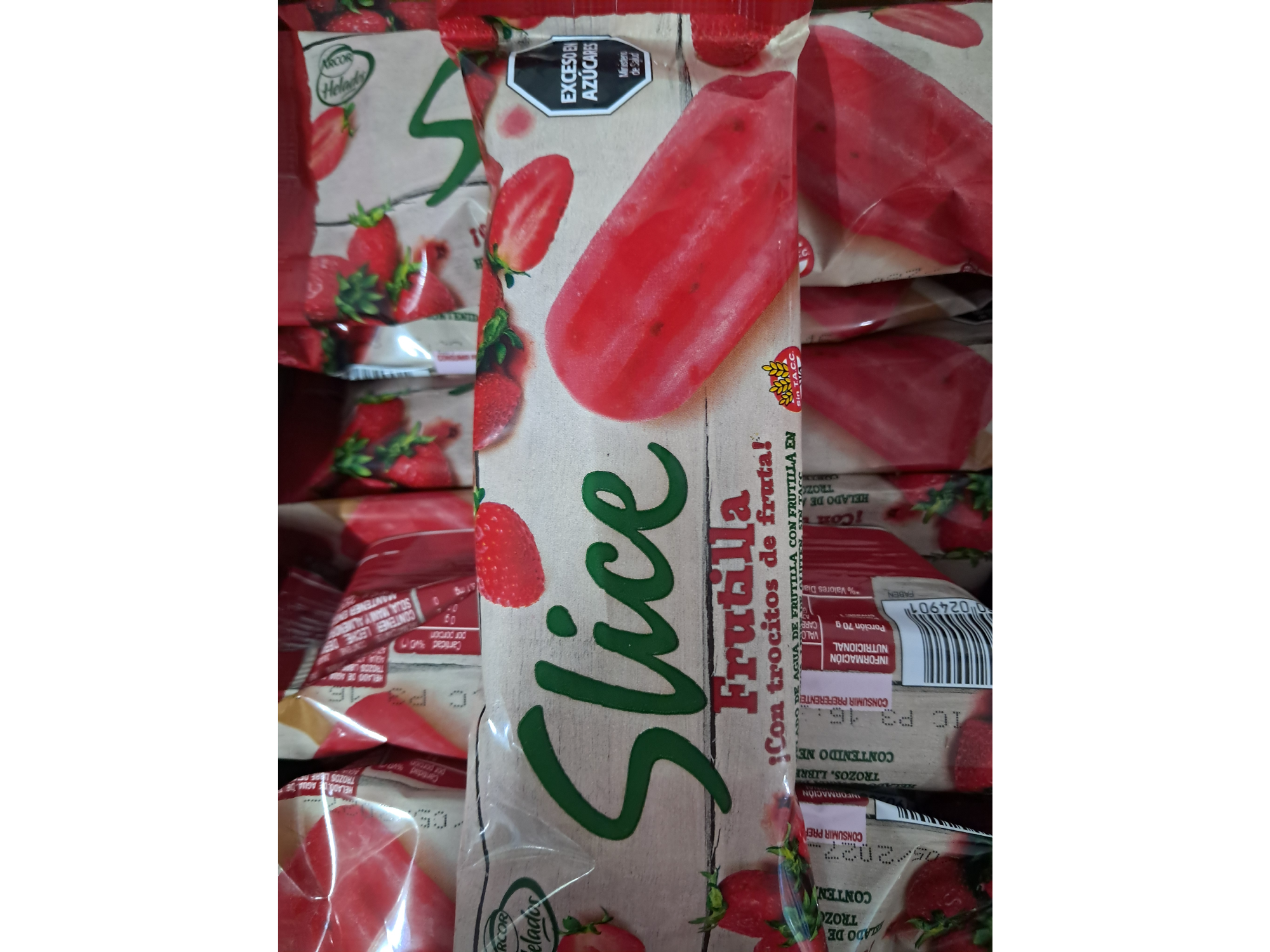 Helado de palito Frutilla Slice