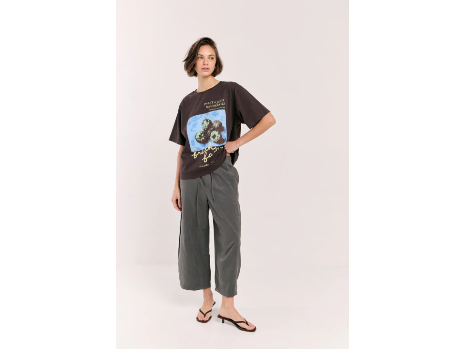 REMERA MORA