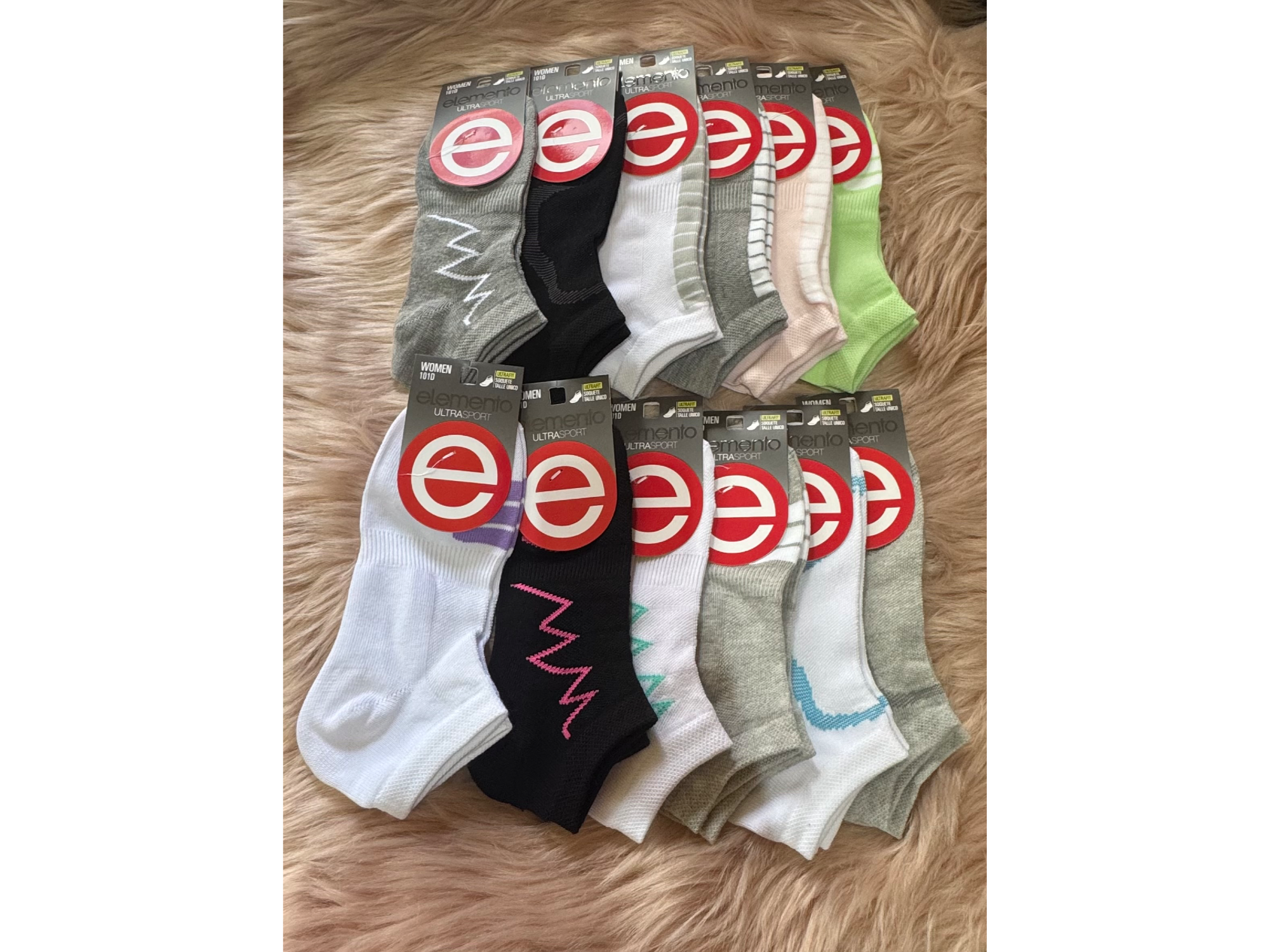 Soquete dama deportiva