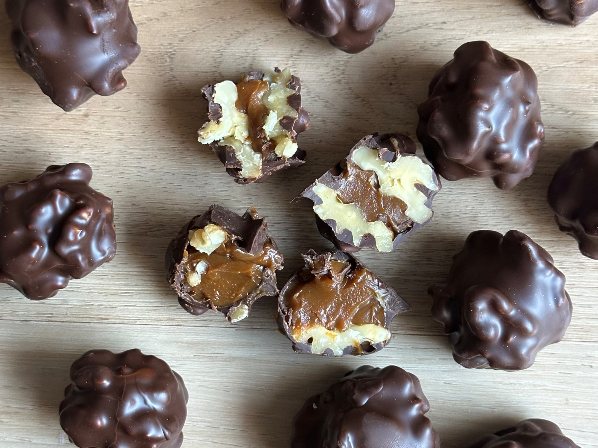 Nueces con dulce de leche 100 grs