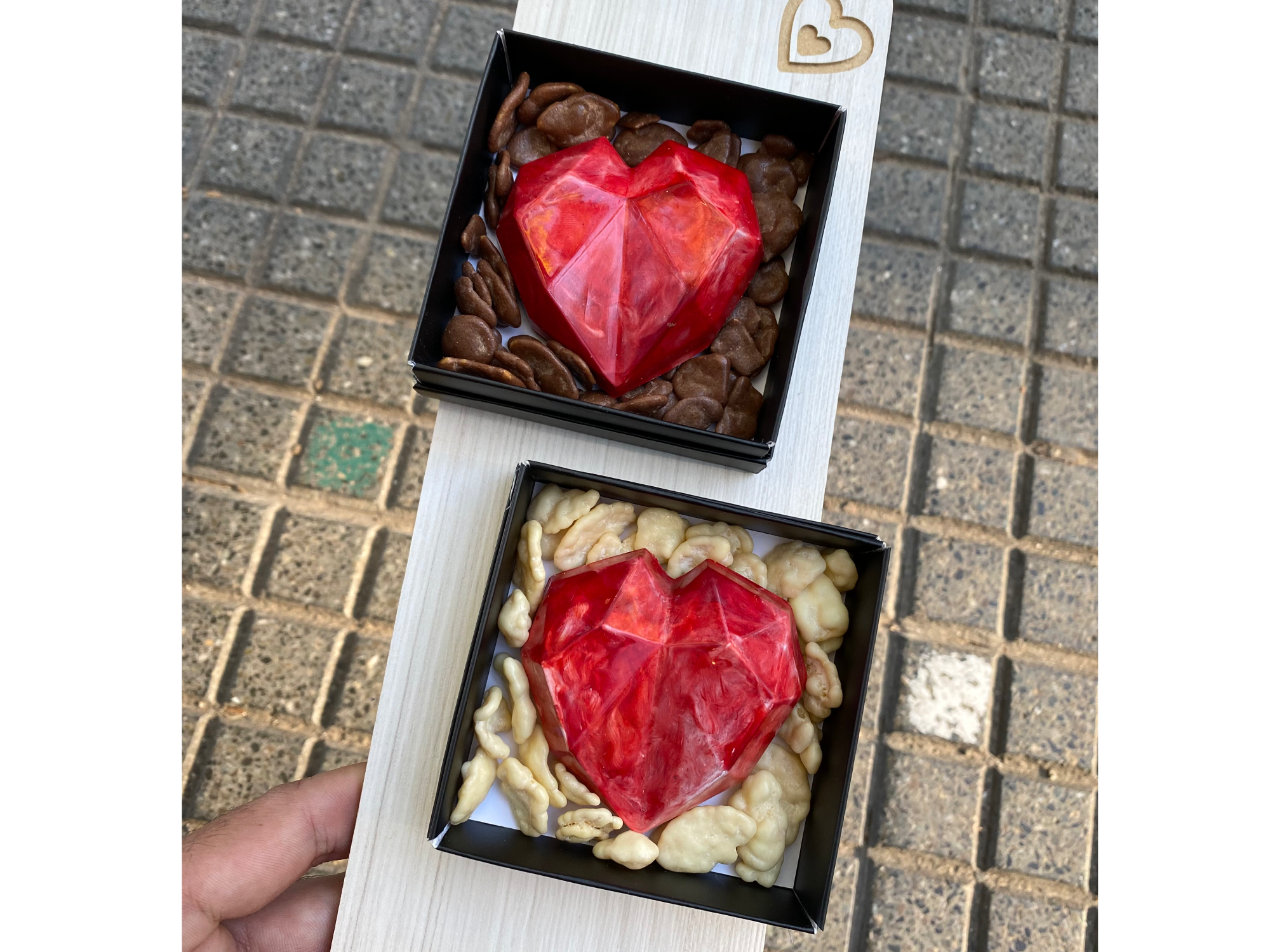 choco corazón geometrico