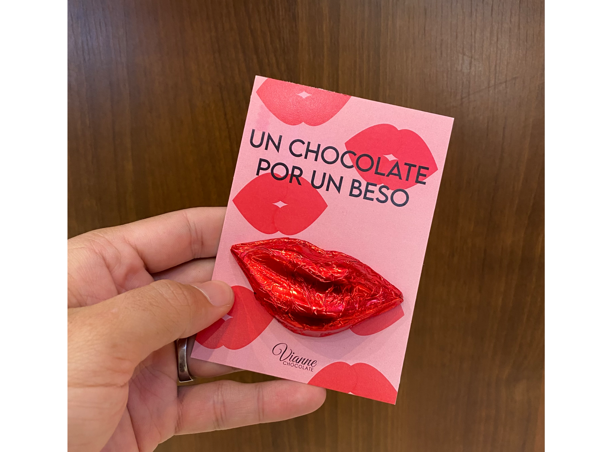 Tarjeta + boca grande