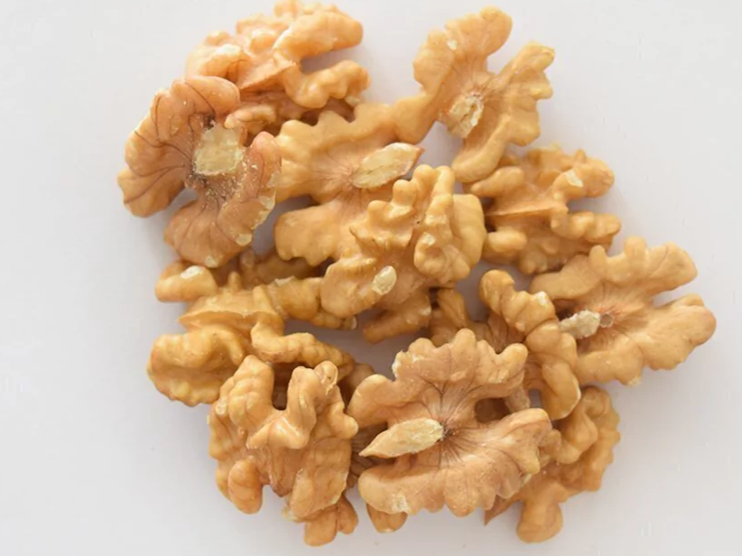 Nuez blanca entera 2026