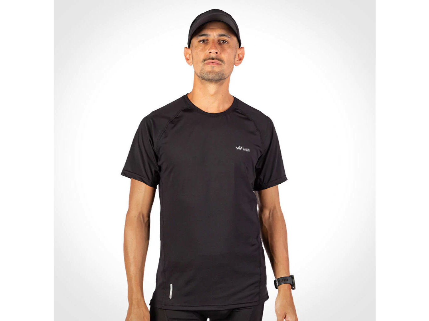 Remera Técnica Orien Weis Negra