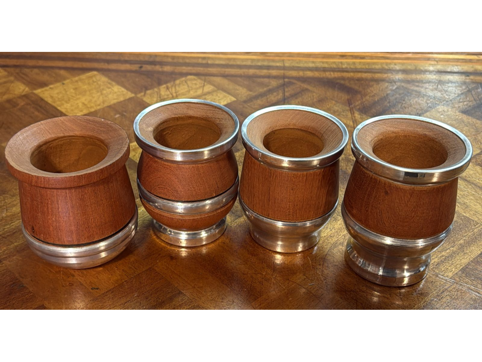 Mate algarrobo con aluminio