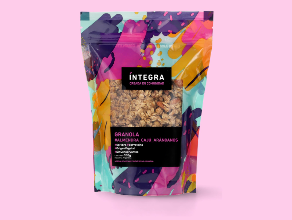 Granola almendras, castañas de cajú y arándanos x 350