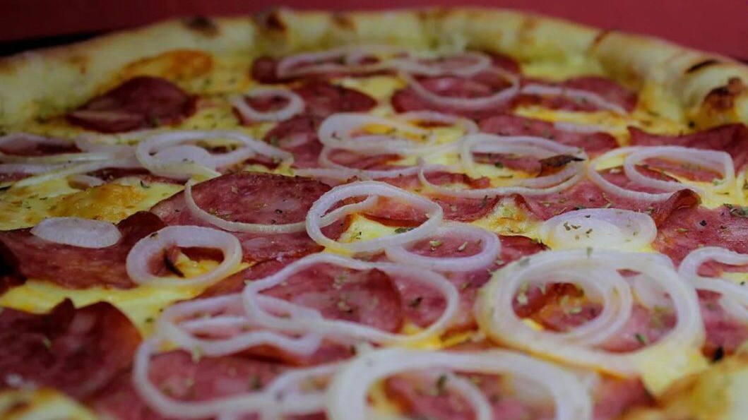 Pizza- 8 Porciones: ESPECIALES