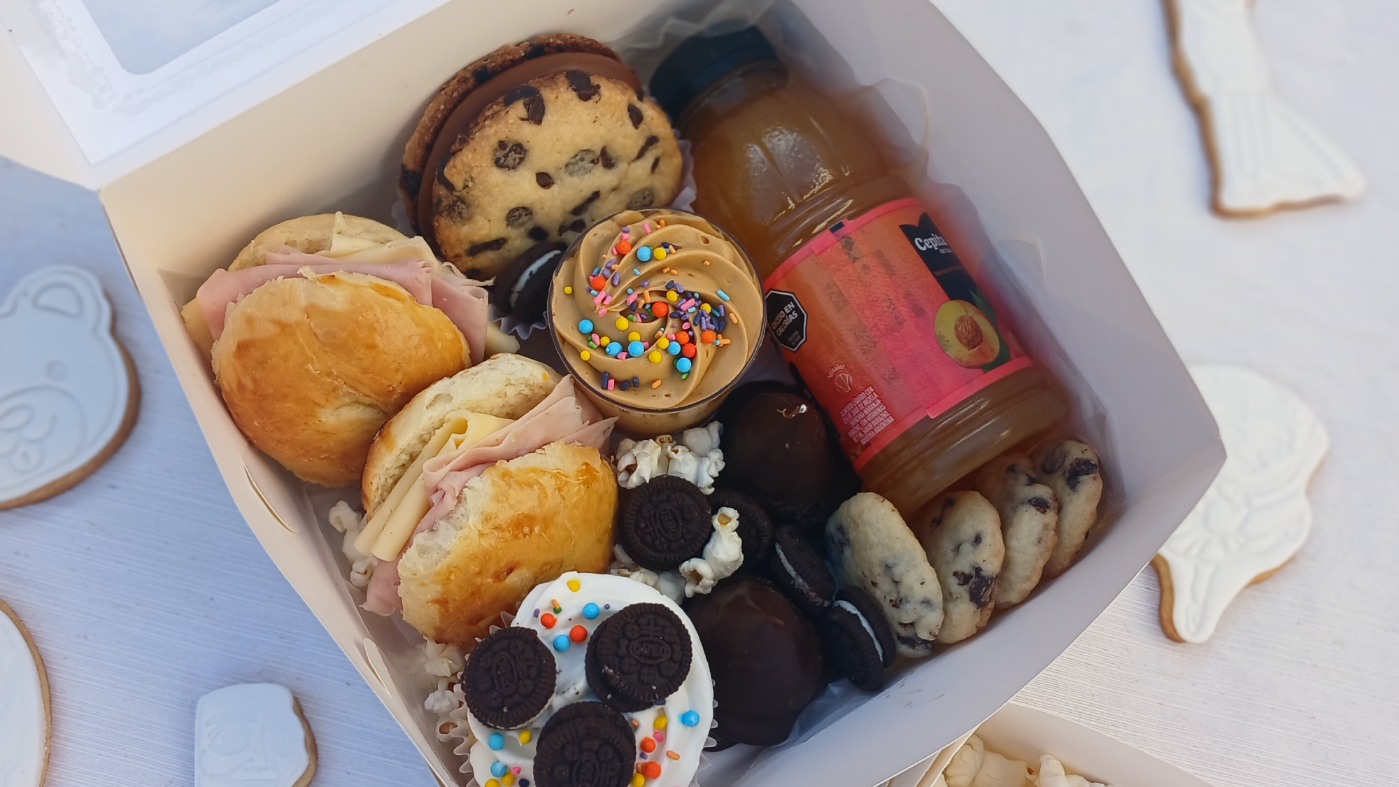 DESAYUNOS/MERIENDAS SORPRESA
