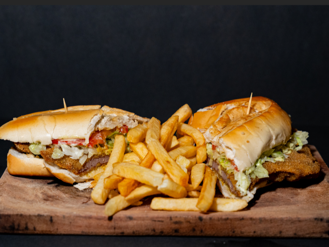 Sandwich de Milanesa           COMÚN