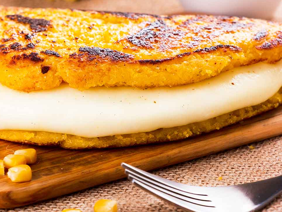 Cachapa con queso de mano