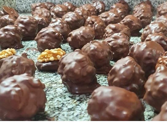 NUEZ CONFITADA BAÑO CHOCOLATE de ORGANICOS LA CONCEPCION