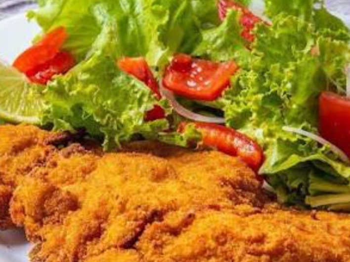 Milanesa con ensalada a elección