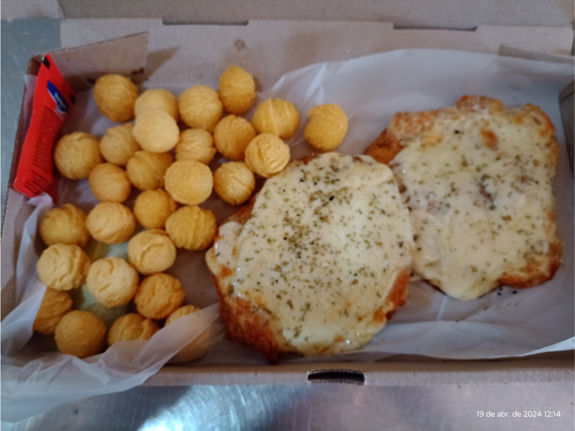 Pechuga al Roquefort con papas noisette